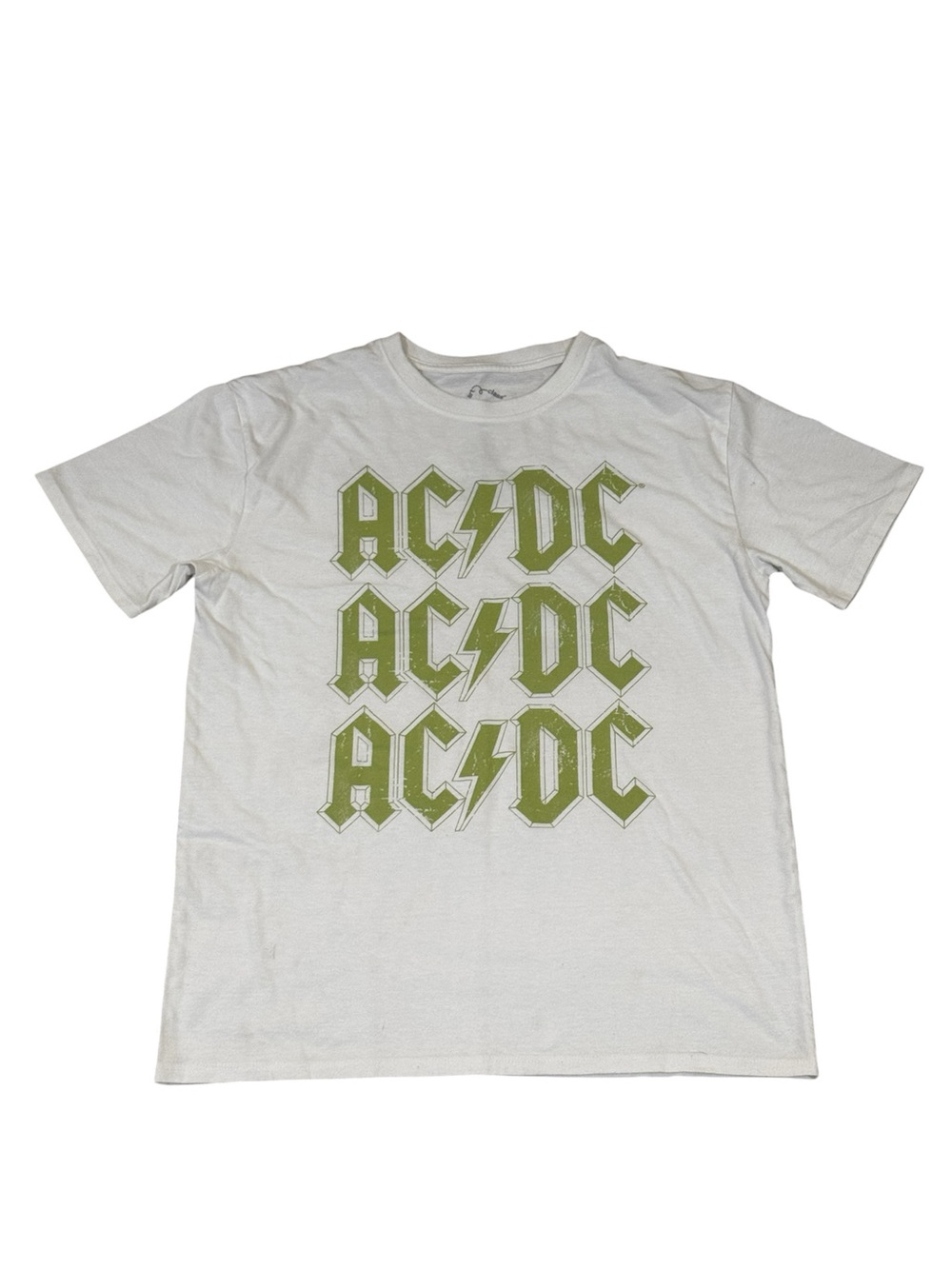 Art Class AC/DC white short sleeved tee with green band logo graphic, XL.